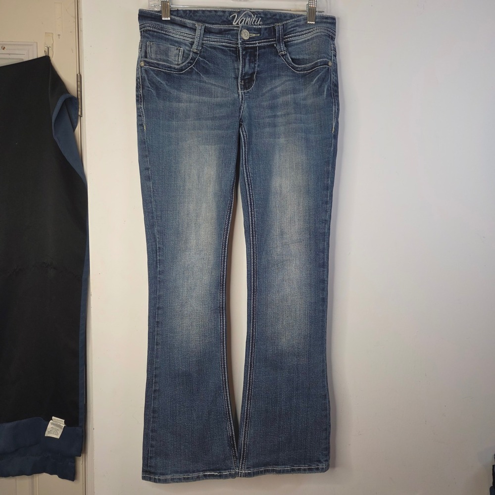 Vanity Women Medium Wash Bootcut Stretch Jeans Size 27W 31L Low Rise Blue